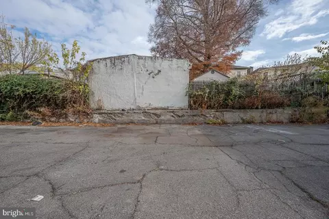 Exterior - 17 Elm Ave, Upper Darby, PA 19082 photo 1 of 2