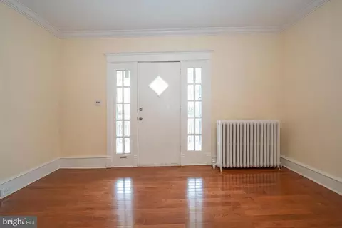 Entry Way - 17 Elm Ave, Upper Darby, PA 19082 photo 1 of 5