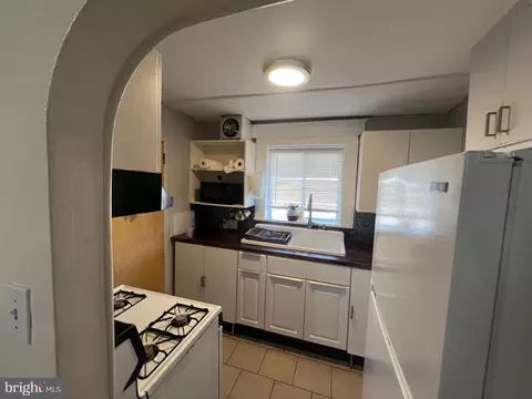 Kitchen - 539 Timberlake Rd, Darby, PA 19082 photo 1 of 1