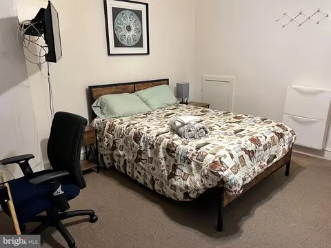 Bedroom - 539 Timberlake Rd, Darby, PA 19082 photo 2 of 5