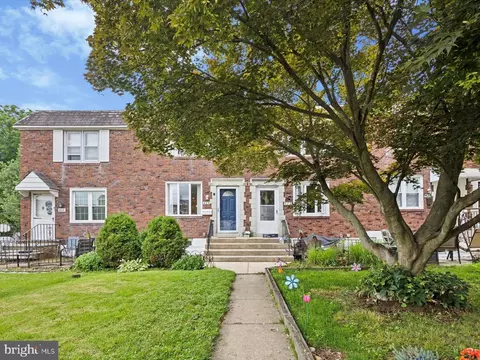 425 Park Dr, Glenolden, PA 19036