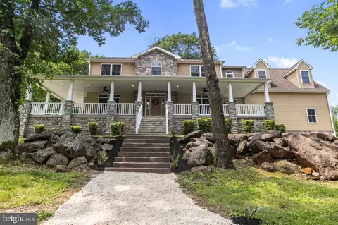 3137 Laughead Ln, Garnet Valley, PA 19060