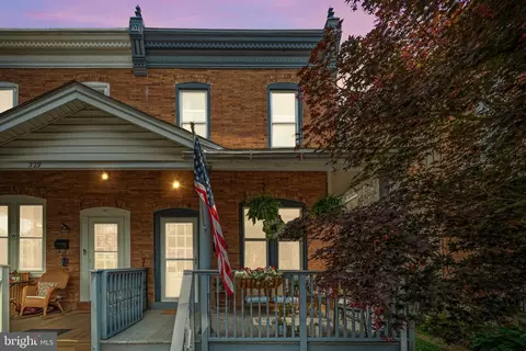 327 W Fourth St, Media, PA 19063