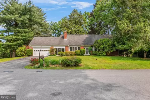 833 Parkridge Dr, Media, PA 19063