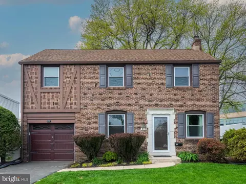 814 Kenwood Rd, Drexel Hill, PA 19026