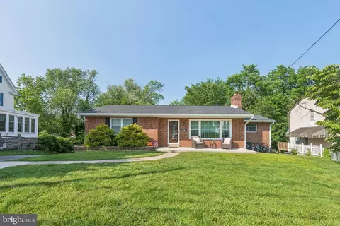 321 Olympic Ave, Havertown, PA 19083
