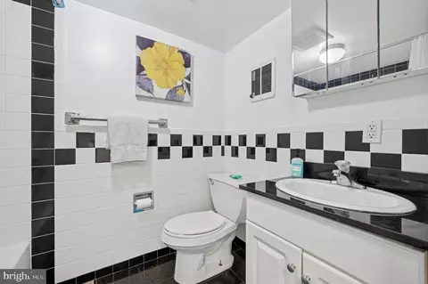 7200 Wayne Ave, Darby, PA 19082 photo 30