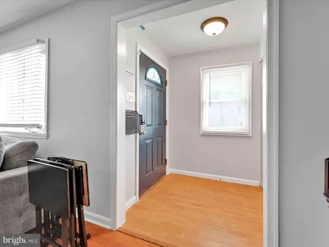 Entry Way - 301 Melling Ave, Marcus Hook, PA 19061 photo 1 of 1