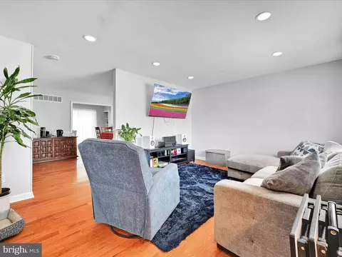 Living - 301 Melling Ave, Marcus Hook, PA 19061 photo 1 of 2