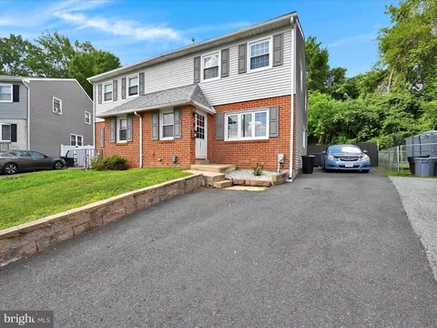 Exterior - 301 Melling Ave, Marcus Hook, PA 19061 photo 4 of 5