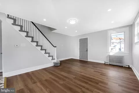 Living - 7100 Emerson Ave, Upper Darby, PA 19082 photo 2 of 3