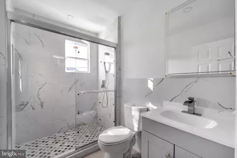 Bath - 7100 Emerson Ave, Upper Darby, PA 19082 photo 5 of 5