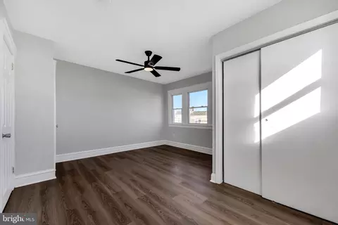 Bedroom - 7100 Emerson Ave, Upper Darby, PA 19082 photo 2 of 3
