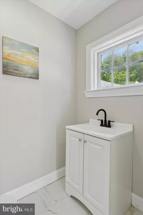 Bath - 238 Powell Rd, Springfield, PA 19064 photo 1 of 2