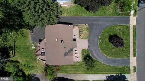 517 Sharpless Rd, Springfield, PA 19064 photo 5