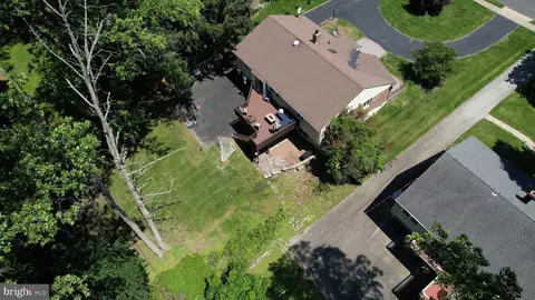 517 Sharpless Rd, Springfield, PA 19064 photo 4