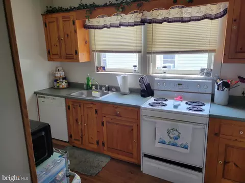 Kitchen - 1565 Beale St #101, Marcus Hook, PA 19061 photo 1 of 1