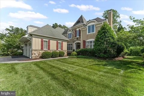 234 Valley Ridge Rd, Haverford, PA 19041