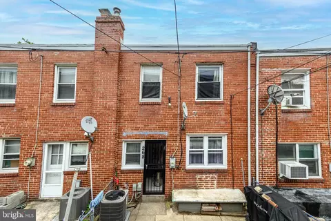 Exterior - 268 Hampden Rd, Darby, PA 19082 photo 2 of 4