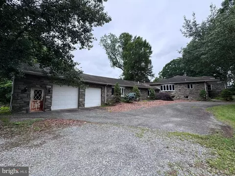 1000 Valleybrook #400, Garnet Valley, PA 19060