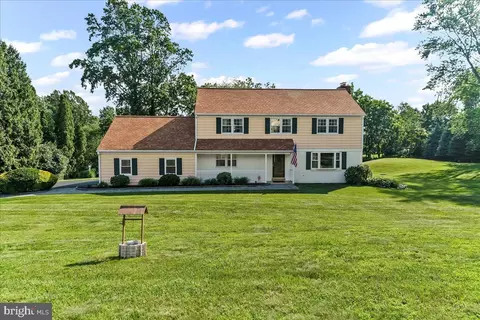 16 Judith Ln, Thornton, PA 19373