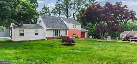 Other - 11 Stratford Dr, Springfield, PA 19064 photo 2 of 12