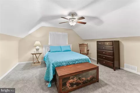 Bedroom - 11 Stratford Dr, Springfield, PA 19064 photo 4 of 4