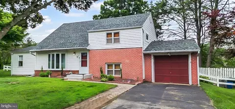 Other - 11 Stratford Dr, Springfield, PA 19064 photo 1 of 12