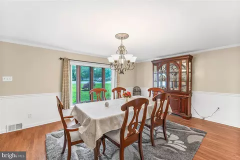 Dining - 11 Stratford Dr, Springfield, PA 19064 photo 1 of 3