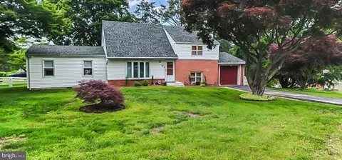 Other - 11 Stratford Dr, Springfield, PA 19064 photo 3 of 12