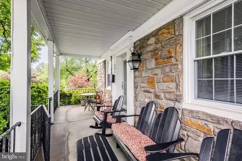 1004 Stoneybrook Dr, Springfield, PA 19064 photo 4