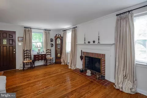 1004 Stoneybrook Dr, Springfield, PA 19064 photo 8