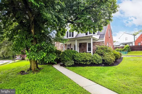 1004 Stoneybrook Dr, Springfield, PA 19064