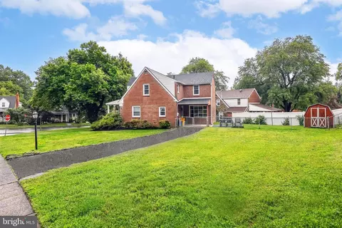 1004 Stoneybrook Dr, Springfield, PA 19064 photo 3