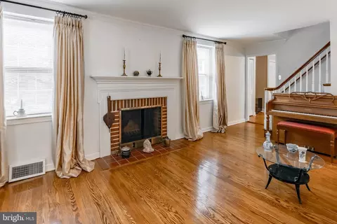 1004 Stoneybrook Dr, Springfield, PA 19064 photo 9