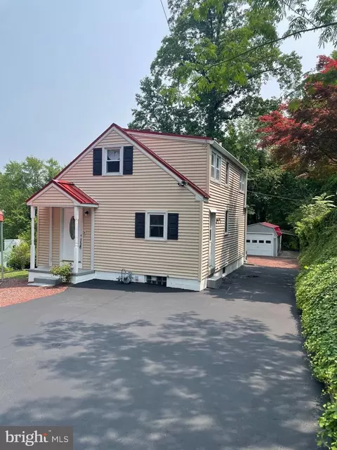 525 Fairview Ave, Media, PA 19063