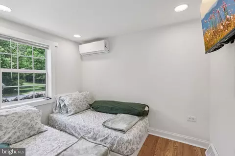 Bedroom - 1707 Peach St, Boothwyn, PA 19061 photo 3 of 4