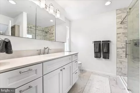 Bath - 4102 Bugle Ln, Boothwyn, PA 19061 photo 1 of 3
