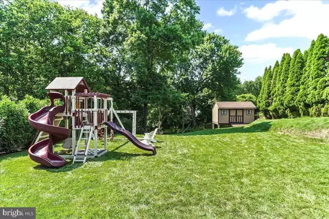 Exterior - 4102 Bugle Ln, Boothwyn, PA 19061 photo 9 of 11