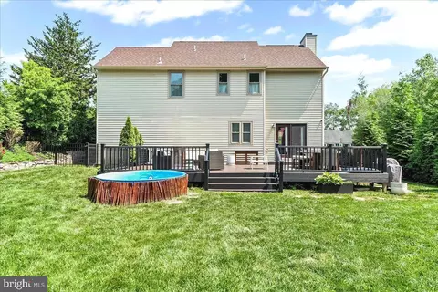 Exterior - 4102 Bugle Ln, Boothwyn, PA 19061 photo 8 of 11
