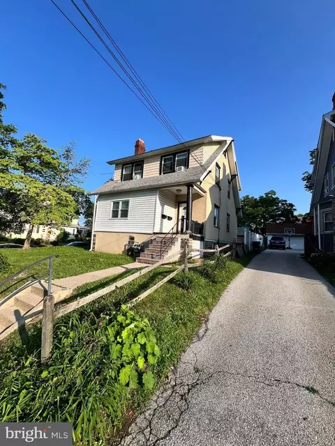 336 S Cedar Ln, Darby, PA 19082