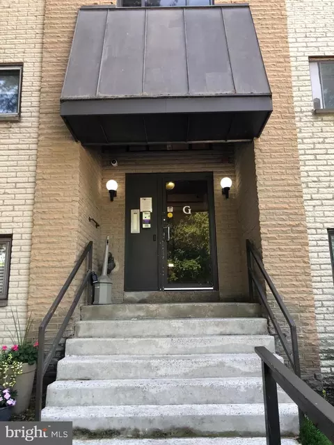 400 Glendale Rd #G-13, Havertown, PA 19083