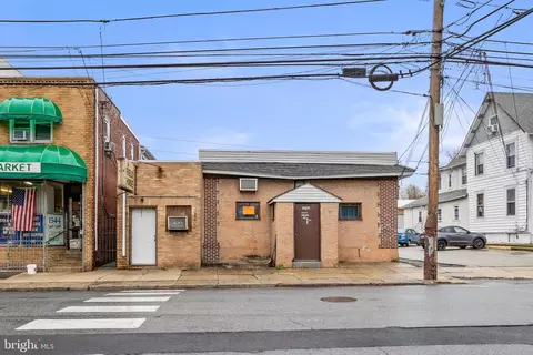 1542 Elmwood Ave, Folcroft, PA 19032