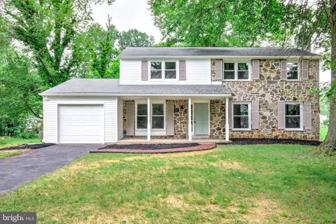 406 Christian Ln, Wallingford, PA 19086