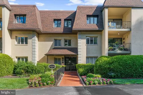 306 Summit Dr # A, Bryn Mawr, PA 19010