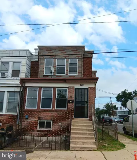 201 N 7th St, Darby, PA 19023