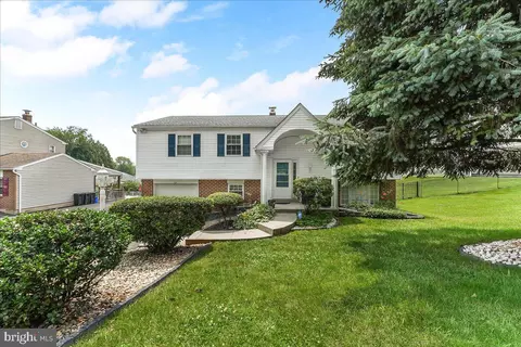 521 Weir Rd, Aston, PA 19014