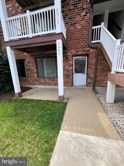 7005 Hilltop Dr #175, Brookhaven, PA 19015
