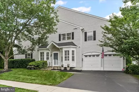 24 Henley Dr, Glen Mills, PA 19342