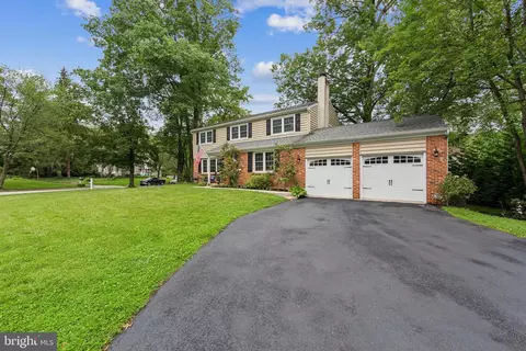 15 Oakford Rd, Wayne, PA 19087 photo 2